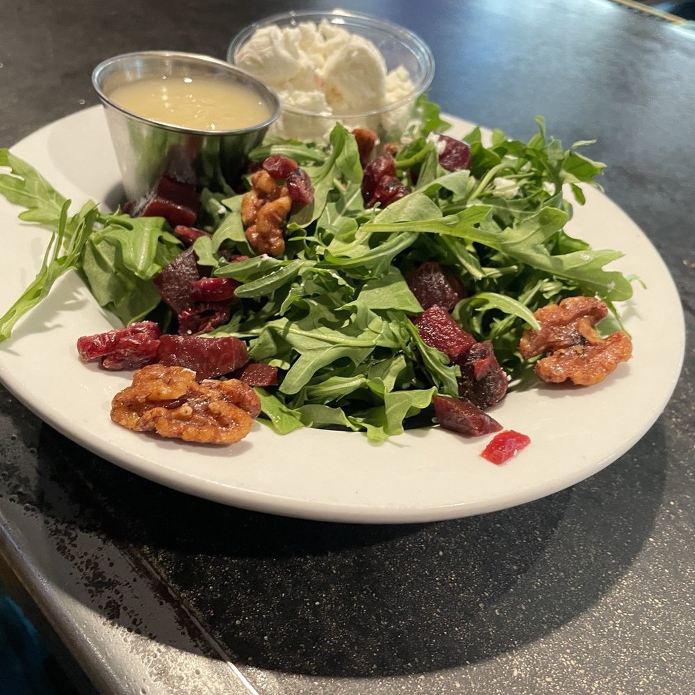 MacKenzie River Pizza, Grill & Pub - Pizza Near Me - Kalispell, Montana