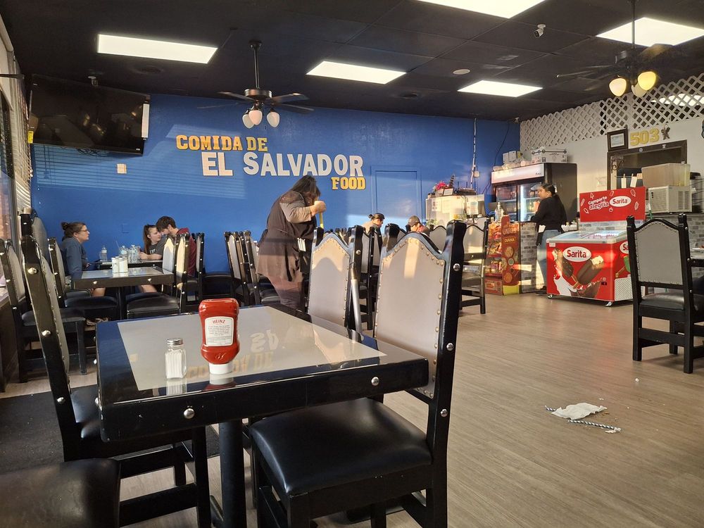 Mi Pueblito Cafeteria & Pupuseria