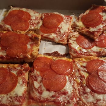 Osso's Original Pizza - Pizza is placed in sloppily but still pretty good. - Pizza Near Me - Washington, Pennsylvania