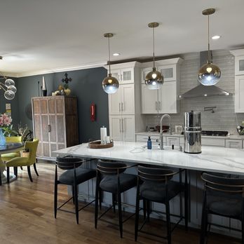 CH Property Solutions - Creating a warm balance of colors to create a warm experience. - Painters Near Me CH Property Solutions - Creating a warm balance of colors to create a warm experience. - Painters Near Me