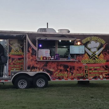 Chef Holmes Smokin Bones - Chef Holmes Smokin Bones Food Truck - Food Trucks Near Me - Hallandale Beach, Florida Chef Holmes Smokin Bones - Chef Holmes Smokin Bones Food Truck - Food Trucks Near Me - Hallandale Beach, Florida