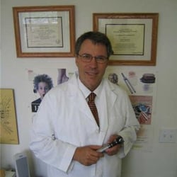 Advanced Instruments Hearing Aid Center - Eric Stratton
