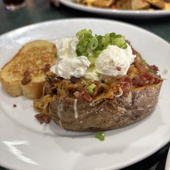Smokey Bones Frazier - I took my baked potato home. - Barbeque Near Me - Tarentum, Pennsylvania