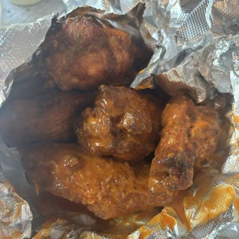 Zunzibar - 12 WINGS - Bars Near Me - Hilton Head Island, South Carolina Zunzibar - 12 WINGS - Bars Near Me - Hilton Head Island, South Carolina
