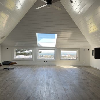 Urban Builders & Remodeling - an empty room with a ceiling fan - General Contractors Near Me - San Jose, California Urban Builders & Remodeling - an empty room with a ceiling fan - General Contractors Near Me - San Jose, California