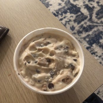 Cream - Chocolate chip cookie dough Gelato Ice Cream - Coffee & Tea Near Me - Delray Beach, Florida Cream - Chocolate chip cookie dough Gelato Ice Cream - Coffee & Tea Near Me - Delray Beach, Florida