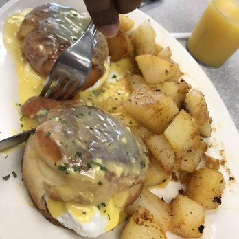 Donut Villa Diner - Donut Benedict - Donuts Near Me - Malden, Massachusetts Donut Villa Diner - Donut Benedict - Donuts Near Me - Malden, Massachusetts