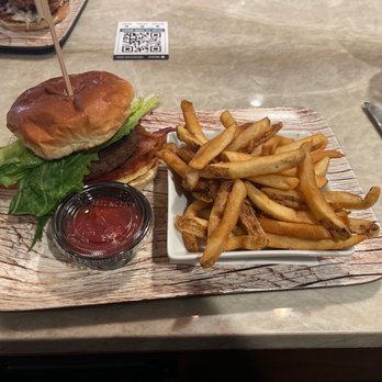 Voya Bistro - Burger - Southern Near Me - Atlanta, Georgia Voya Bistro - Burger - Southern Near Me - Atlanta, Georgia