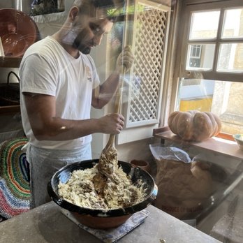 Capinha d'Óbidos - Making the stuff right there in front of you - Patisserie/Cake Shop Near Me - Óbidos, 10