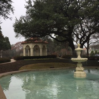 Flippen Park - Parks Near Me - Highland Park, Texas