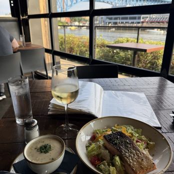 ALLEY CAT OYSTER BAR - Updated October 2025 - 749 Photos & 567 Reviews