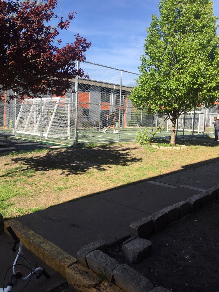 COLLIN PARK APARTMENTS Updated October 2024 808 E Sanford St