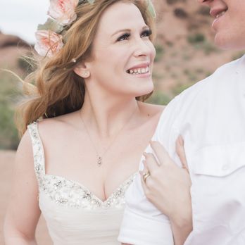 Amanda E Photography - Weddings and Bridal - Session Photography Near Me - Scottsdale, Arizona