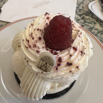 Angelina - Pavolova - Breakfast & Brunch Near Me - Paris, 75 Angelina - Pavolova - Breakfast & Brunch Near Me - Paris, 75
