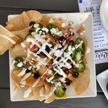 Rake's Place - The Knelly Nachos, no meat. Love those fresh jalapeños. - Seafood Near Me - Zanesville, Ohio Rake's Place - The Knelly Nachos, no meat. Love those fresh jalapeños. - Seafood Near Me - Zanesville, Ohio