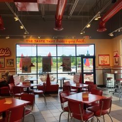 Freddy's Frozen Custard & Steakburgers - Cool diner vibes.