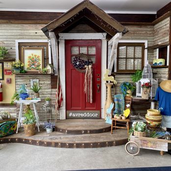 Antiques Village - Entrance decorations - Antiques Near Me - Dayton, Ohio Antiques Village - Entrance decorations - Antiques Near Me - Dayton, Ohio