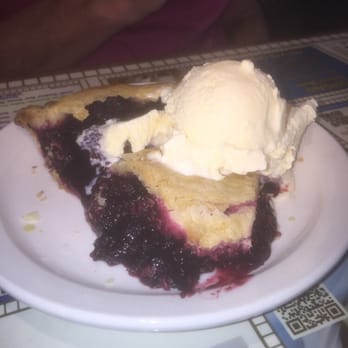Michael's Cafe - Blueberry ala mode - American Near Me - Cathedral City, California