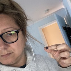 Hair Addict - Broken damaged hair that originally was shoulder length