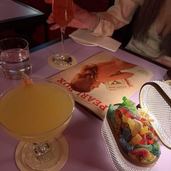 Pearl Box - Lounges Near Me - New York, New York Pearl Box - Lounges Near Me - New York, New York