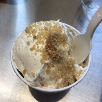 honeygrow - Apple Peach Cobbler - Salad Near Me - Reston, Virginia
