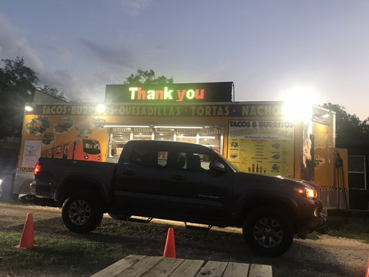 Tacos y Burritos Metro Basilica 2 Taco truck by null