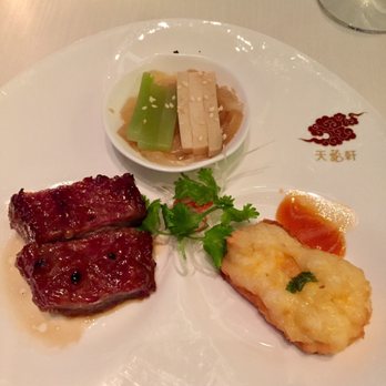 Tin Lung Heen - Chef's Premium Selection - Cantonese Near Me - Kowloon, HK