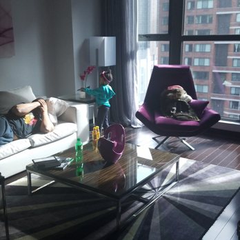 Ivy Hotel - King Suite living room - Hotels Near Me - Chicago, Illinois