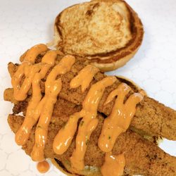 Uptown Flavors - Fish sandwich w/ spicy mayo!