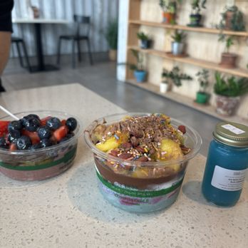 SOHO Juice Co. - Small and medium bowl and sea moss lemonade - Juice Bars & Smoothies Near Me - Tampa, Florida SOHO Juice Co. - Small and medium bowl and sea moss lemonade - Juice Bars & Smoothies Near Me - Tampa, Florida