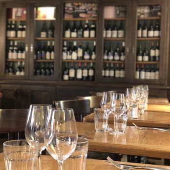 Au Bougnat - French Near Me - Paris, 75