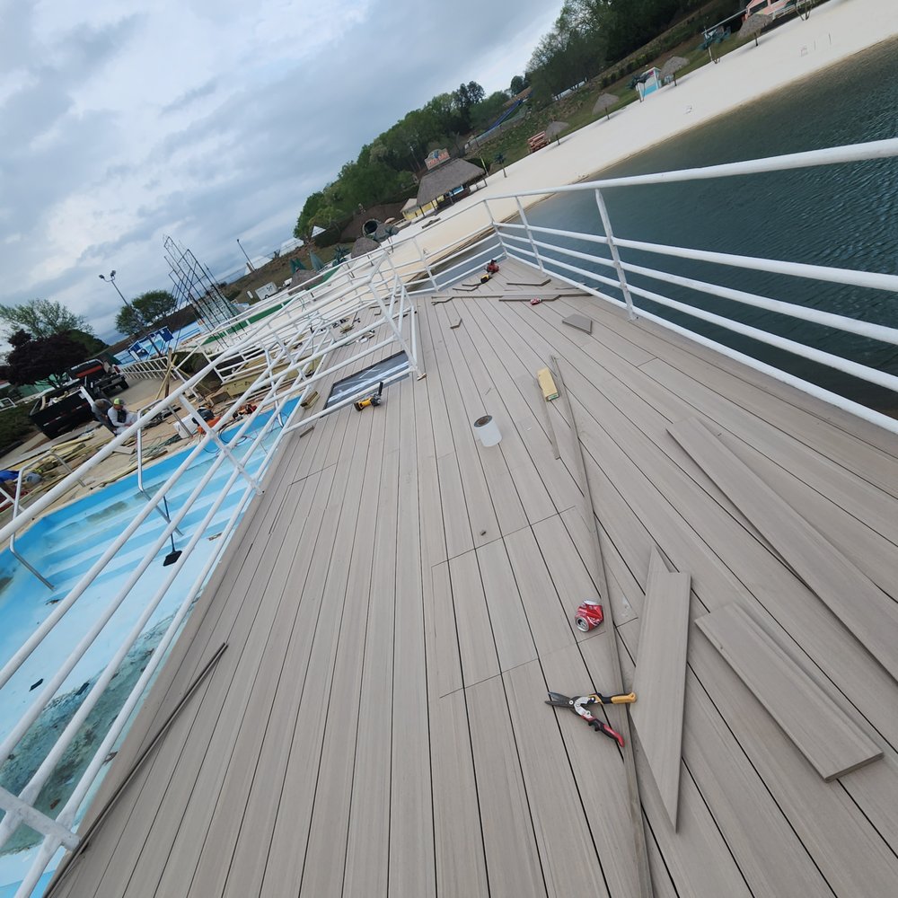 Slide of El Renovation