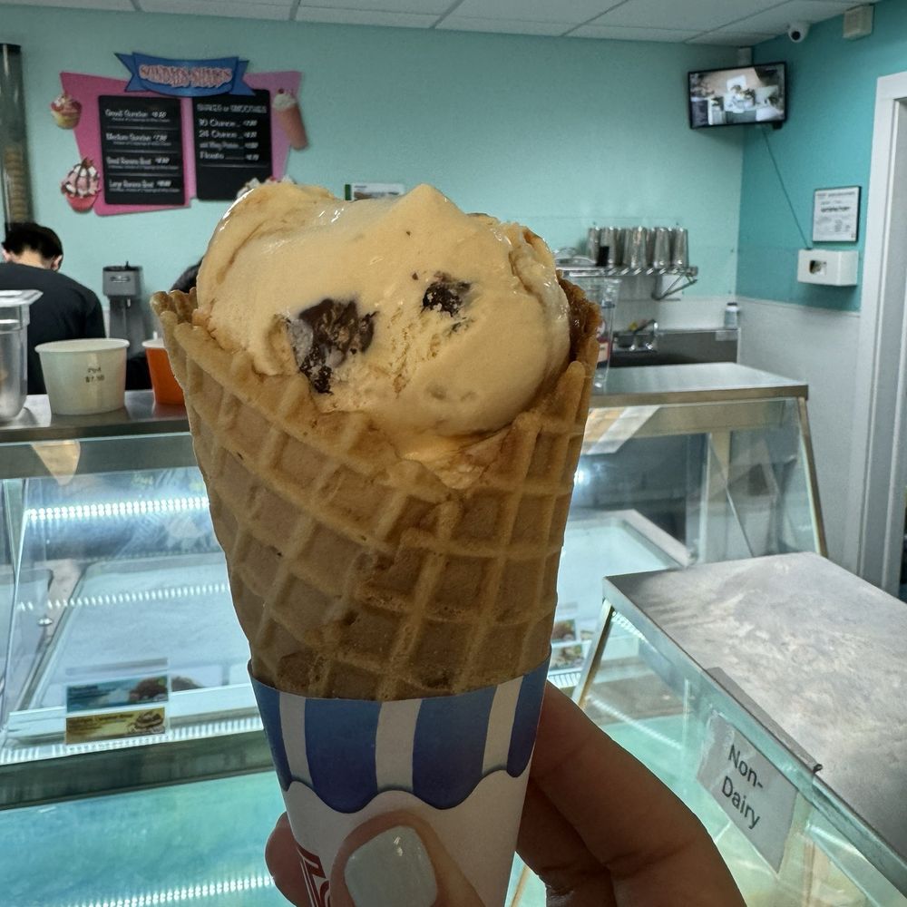 Bayside Creamery - Ice Cream & Frozen Yogurt Near Me - Perth Amboy, New Jersey