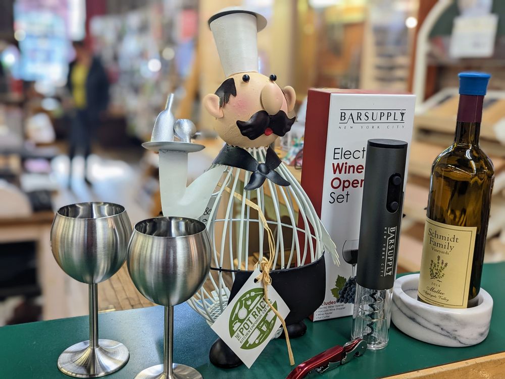 THE POT RACK Updated August 2024 11 Photos & 20 Reviews 140 W