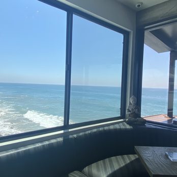 Moonshadows - Indoor View - Seafood Near Me - Malibu, California Moonshadows - Indoor View - Seafood Near Me - Malibu, California
