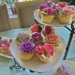 Floral cupcakes Floral cupcakes