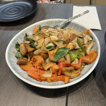 Siam Station - Thai Near Me - Cerritos, California