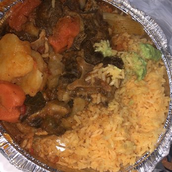 El Pollo III - Oxtail Stew with Rice and Beans - Peruvian Near Me - Brooklyn, New York