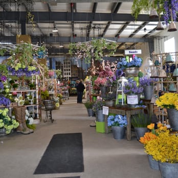 Vanderwees Garden Gallery - Nurseries & Gardening Near Me - Thunder Bay, Ontario Vanderwees Garden Gallery - Nurseries & Gardening Near Me - Thunder Bay, Ontario