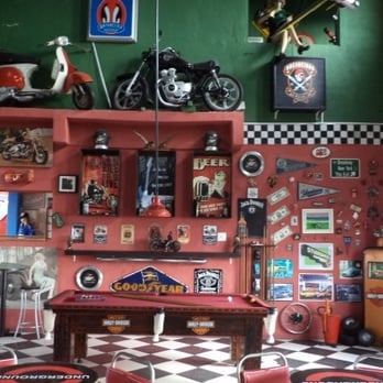 Underground Pub - Cocktail Bars Near Me - Belo Horizonte, MG Underground Pub - Cocktail Bars Near Me - Belo Horizonte, MG