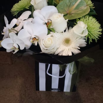 Main Beach Florist - Florists Near Me - Main Beach, QLD