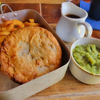 CC Blooms - Steak Pie - Wine Bars Near Me - Edinburgh, EDH CC Blooms - Steak Pie - Wine Bars Near Me - Edinburgh, EDH