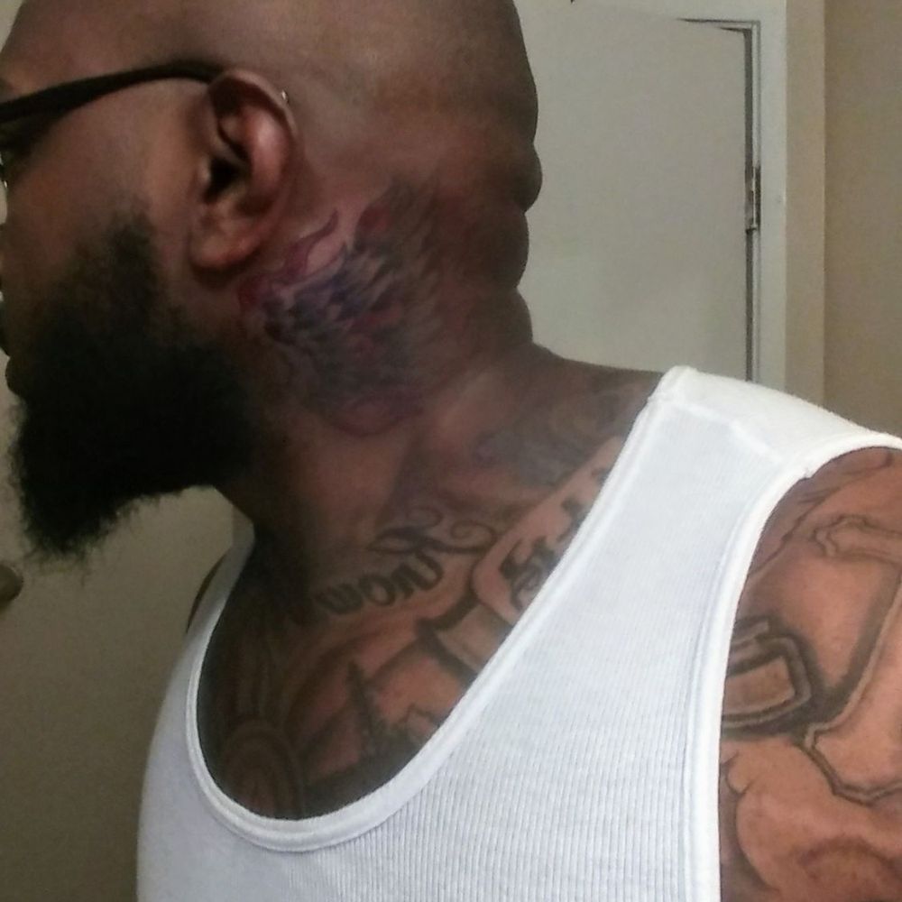 Just got this nice flaming wing piece on the neck! Compliments of Steve Smith.. Thanks bro!