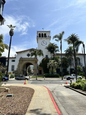 Santa Barbara County Courthouse Gardens by null