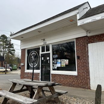 Slappy's Chicken - Outside - Chicken Shop Near Me - Winston-Salem, North Carolina