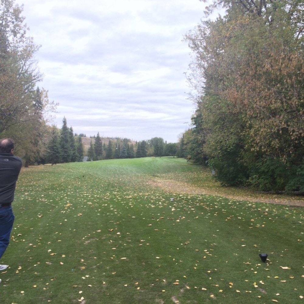 Riverside Golf Course - Fairway 11 - Golf Near Me - Edmonton, Alberta Riverside Golf Course - Fairway 11 - Golf Near Me - Edmonton, Alberta