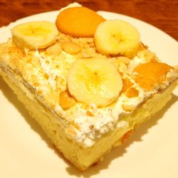 Queen K’s - Banana Pudding Cake