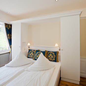 Weinberg Schlößchen - Hotels Near Me - Oberheimbach, RP