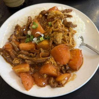 Taiwanese Gourmet - 番茄牛蓋飯 beef and tomato over rice - Taiwanese Near Me - Elmhurst, New York Taiwanese Gourmet - 番茄牛蓋飯 beef and tomato over rice - Taiwanese Near Me - Elmhurst, New York