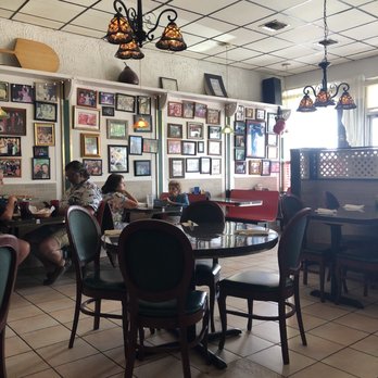 Dipiazza Pizzeria - Dining room - Pizza Near Me - Hialeah, Florida Dipiazza Pizzeria - Dining room - Pizza Near Me - Hialeah, Florida